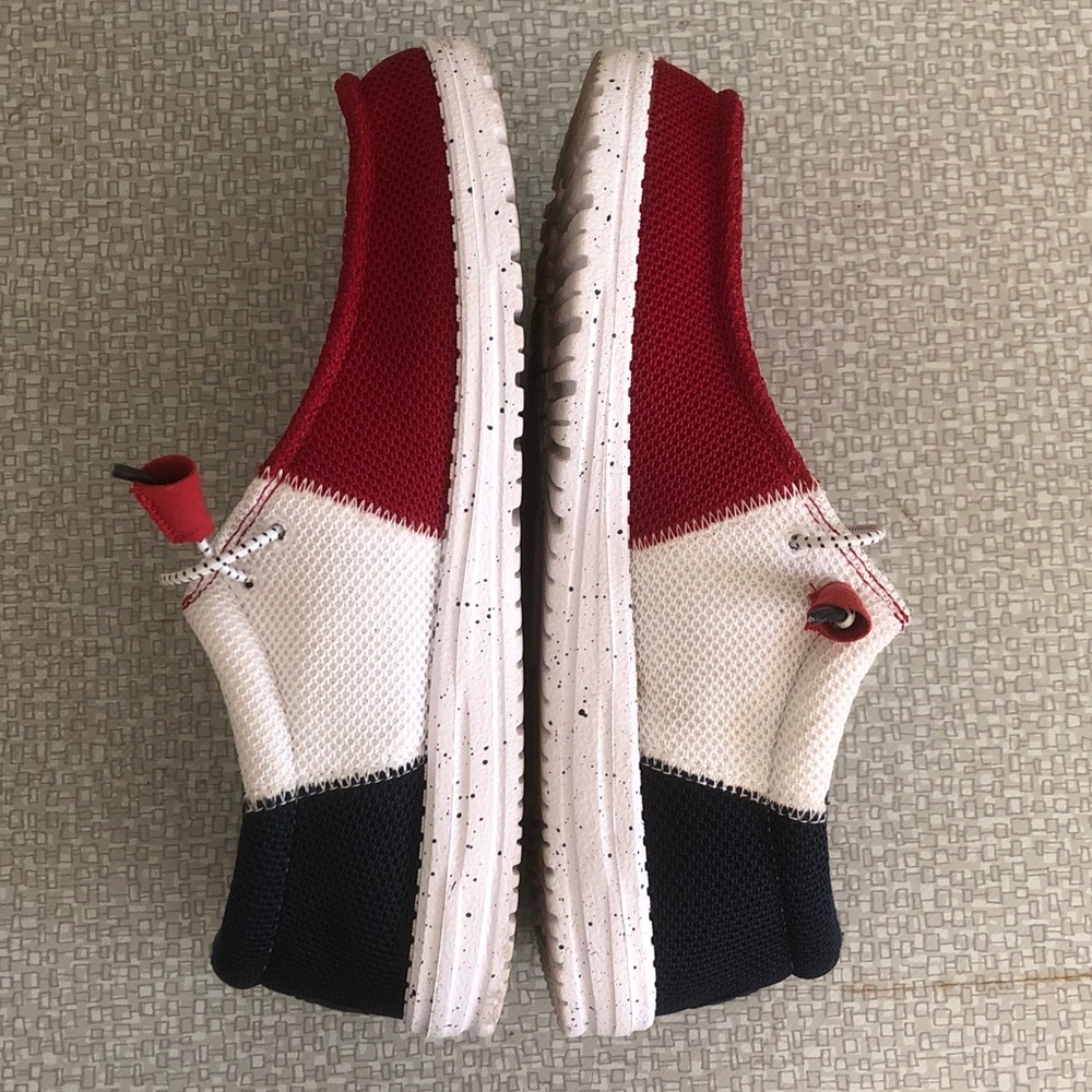 Hey Dude Wally Tri Varsity Mesh Red White Navy Blue Loafers, Size 9 - Picture 7 of 10